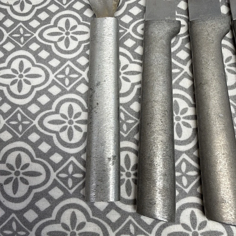 Rada 5 Knives Serrated & 1 Pealer Stainless Steel USA Made Silver. Aunts Estate.